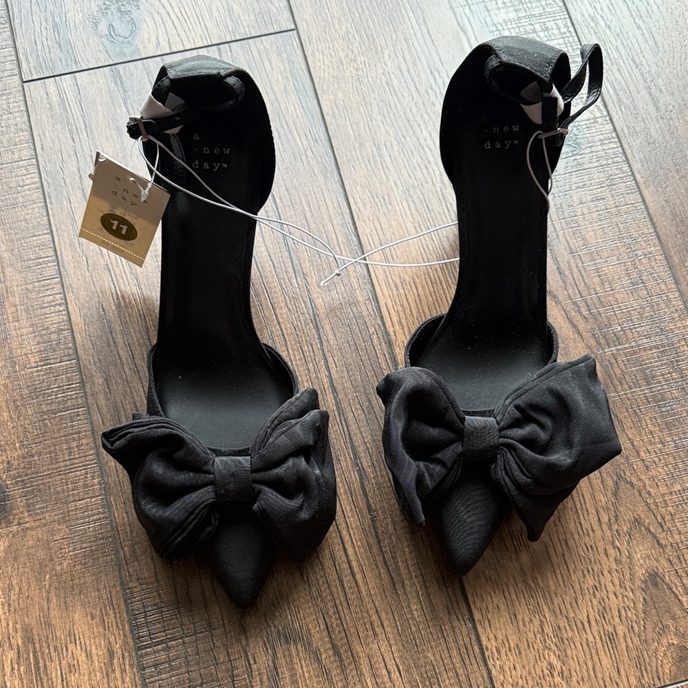 a new day Black Bow Heels size 11 - Picture 3 of 11